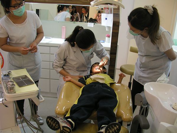 歡迎彰化市中山國小附設幼稚園師生及家長蒞臨參觀及小朋友牙齒健康檢查