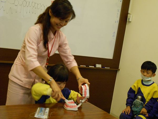 陳興幼稚園師生來診所校外教學參觀